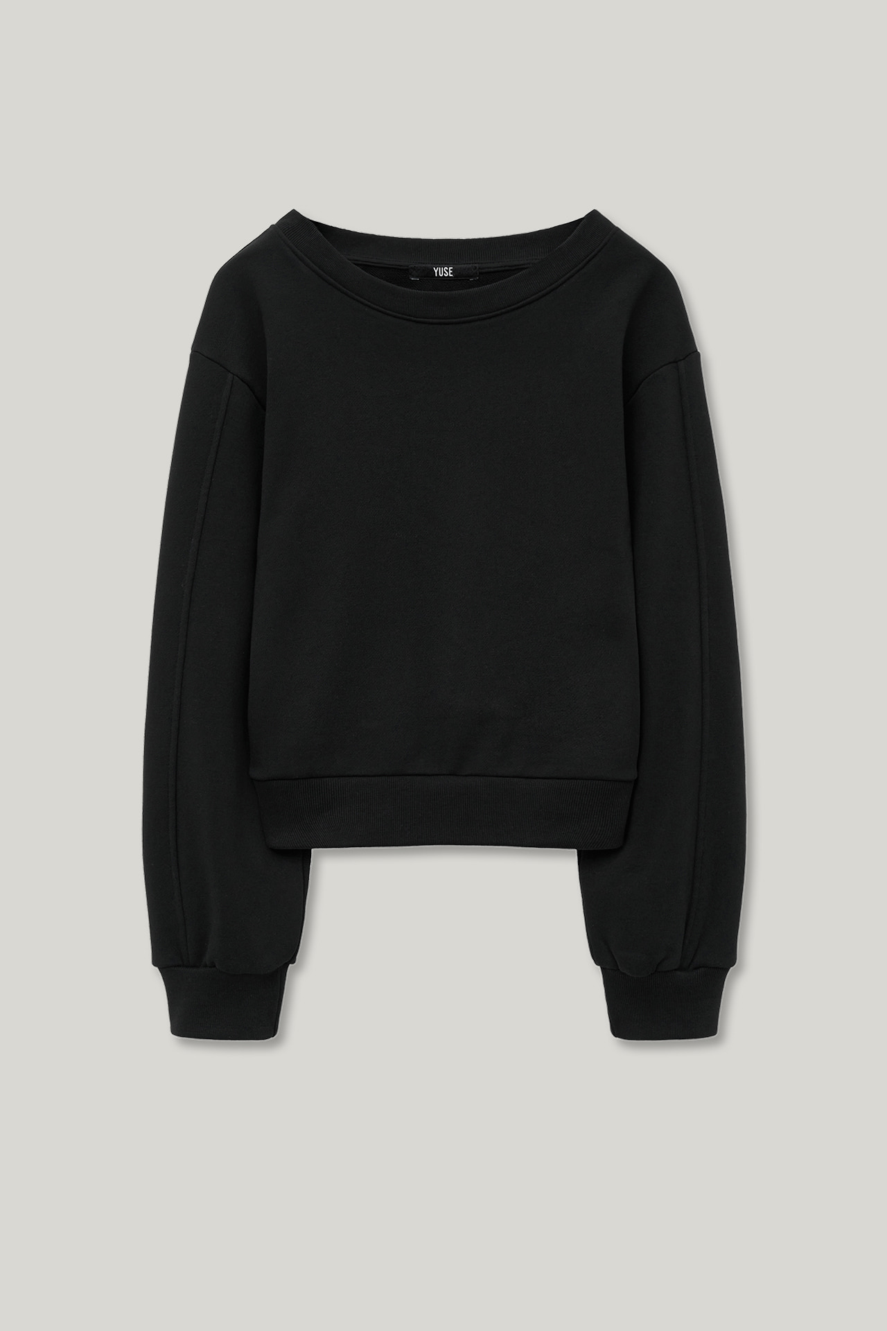 [RE:YUSE] BASIC RECYCLE OFF SHOULDER SWEAT SHIRT TOP - BLACK